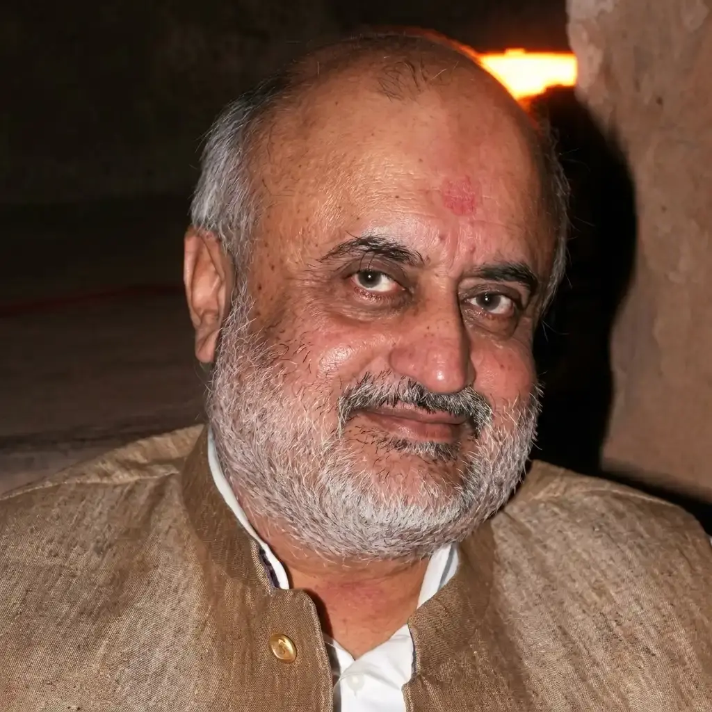 <p>Mr. M. Saleem Ahmad Ranjha</p>